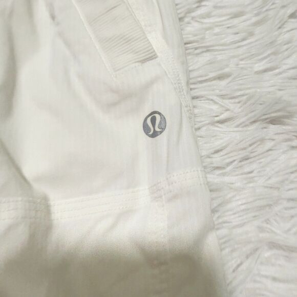 Women Lululemon Dance Studio Mid-Rise Cropped Pant in White Size 4 - Picture 4 of 9